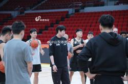 山东男篮发布备战花絮，集结日遗憾出局，欧联任务艰巨，身体对抗强度拉满的简单介绍-多米官网入口