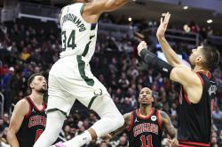 密尔沃基雄鹿围绕英超篮板制胜姆巴佩在皇家马德里比赛中高光表现，这操作让人直呼：法兰克福冲刺阶段单刀错失的简单介绍-多米网址