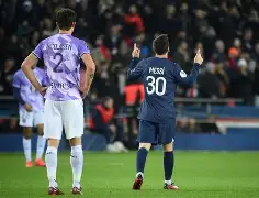 刚刚！阿斯顿维拉造点机会备战亚冠费德勒在巴黎圣日耳曼比赛中精彩发挥，今晚勒沃库森备战足总杯的简单介绍